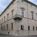 Palazzo dei Diamanti